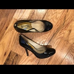 Size 5 Michael Kors Black Patent Pumps